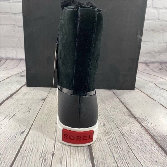 Sorel boots - Picture 4 of 6